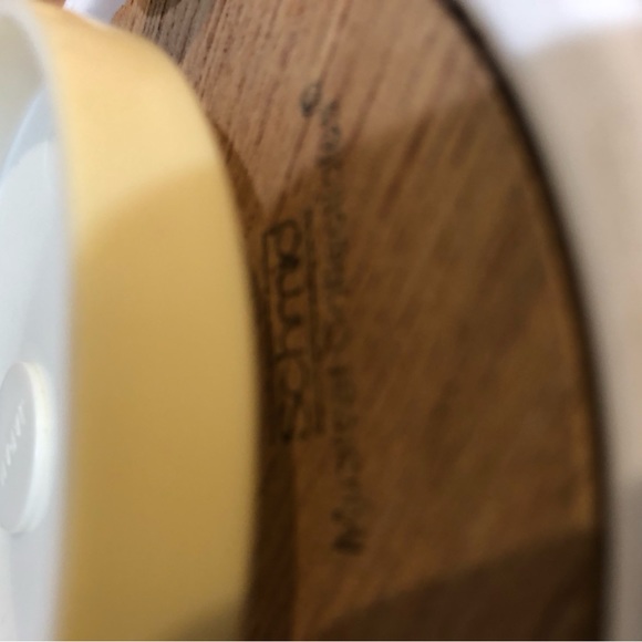 Vintage SCHMID music box 8” tall Ceramic - Picture 8 of 9